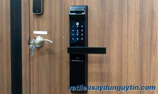 Khóa cửa điện tử cho cửa gỗ chống cháy