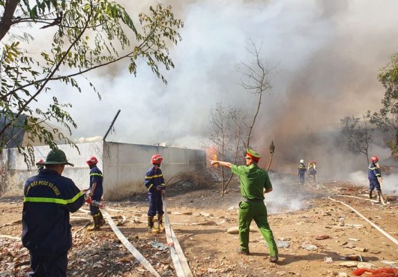 Cảnh báo nguy cơ cháy nổ trong mùa khô