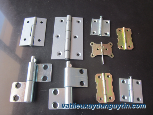 Khi gắn bản lề cửa thép chống cháy cần lưu ý những gì?
