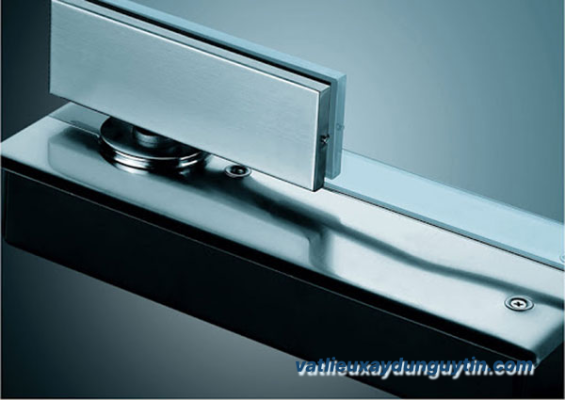 Tìm hiểu về bản lề thủy lực: Ưu điểm và ứng dụng