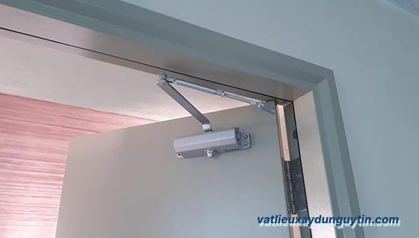 Tổng hợp các loại phụ kiện cửa thép chống cháy tại Vatlieuxaydunguytin