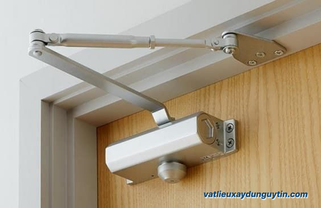 Có nên tự sửa tay co thủy lực tại nhà không?